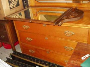 Macs dresser before bottom half
