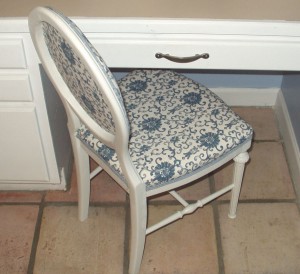 Decorating with Sheets Chair 1 Kathy Peterson
